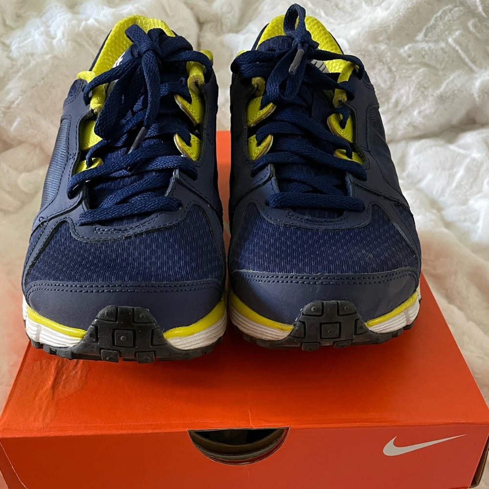Nike Dual Fusion